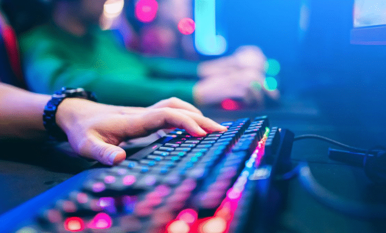 How Best Keyboard & Mouse Settings for Fortnite Pro Victory Royale